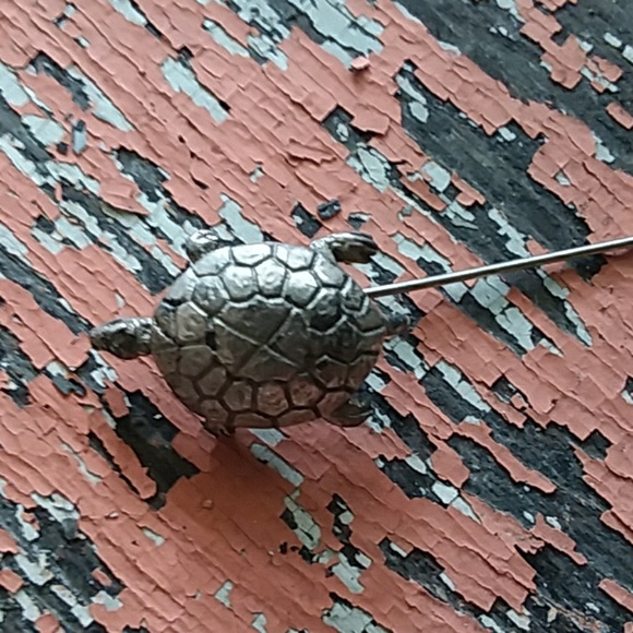 Sterling Turtle Pin - Picture 2 of 5